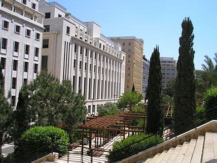Beirut – Travel guide at Wikivoyage.